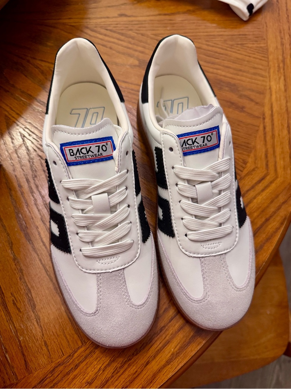 BACK 70 Women’s White and Black Streetwear Sneakers